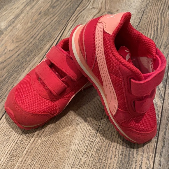 Puma Sneakers - Picture 4 of 4